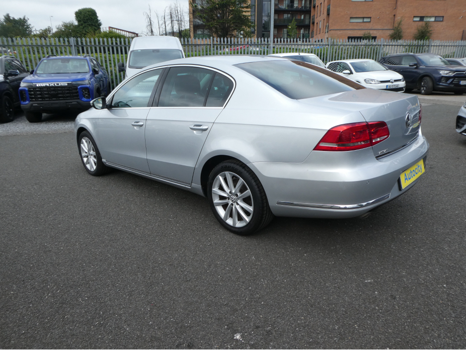 2013 Volkswagen Passat HIGHLINE 1.6 TDI MANUAL 6SPEED FWD BLUEMOTION 105HP 4DR €7,450