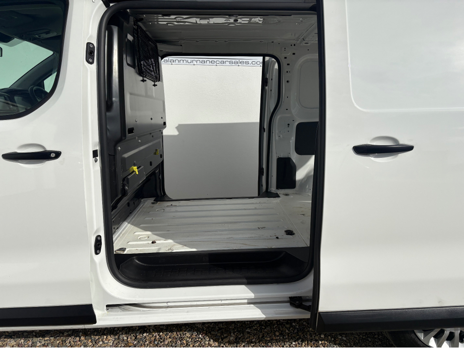 2022 Toyota Proace ICON L2 €15,500