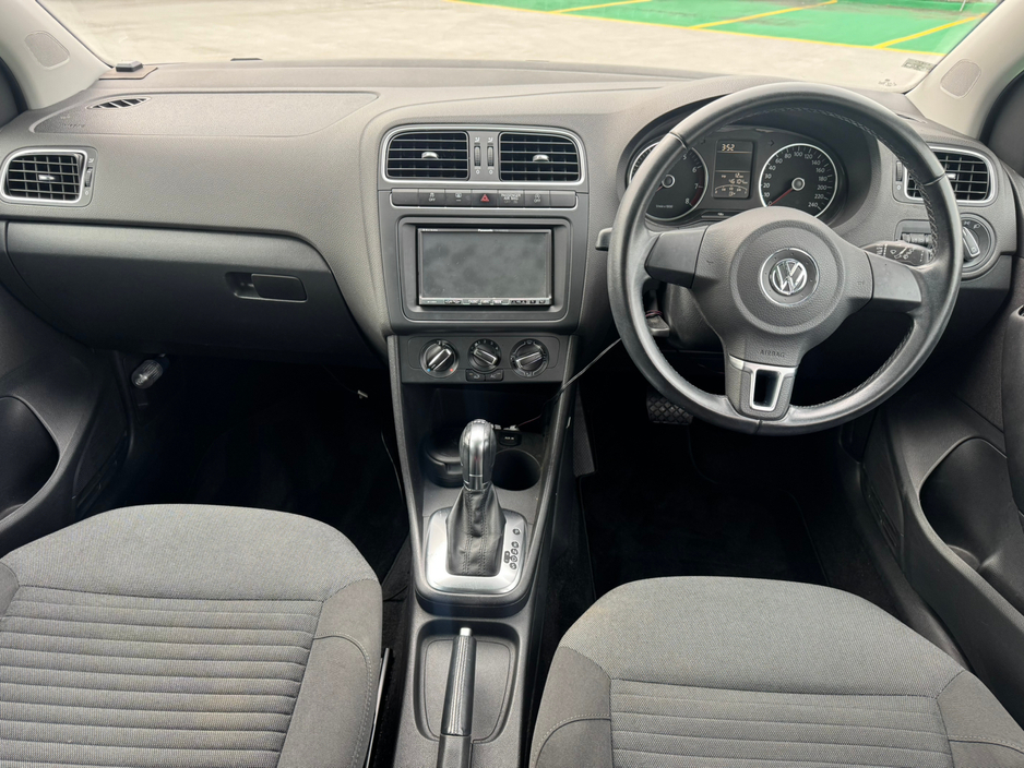 2013 Volkswagen Polo  €9,500