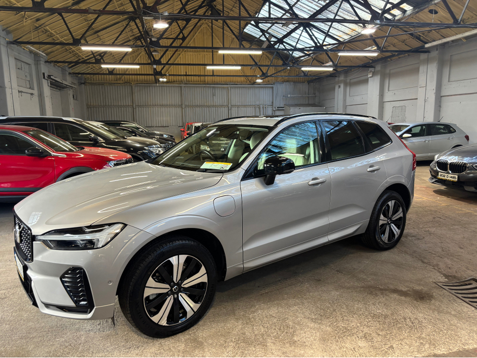 2023 Volvo XC60 T6 PHEV PLUS DARK AWD 5DR AUTO €39,750