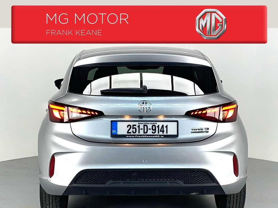 2025 MG MG3 EX-DEMO MG 3 EXCLUSIVE HEV **HALF BLACK LEATHER INTERIOR**ADAPTIVE CRUSIE CONTROL**REAR PARKING SENSORS**360 DEGREE CAMERA**BLIND SPOT DETECTION**ANDROID AUTO/APPLE CARPLAY**FINANCE ARRANGED** €24,495