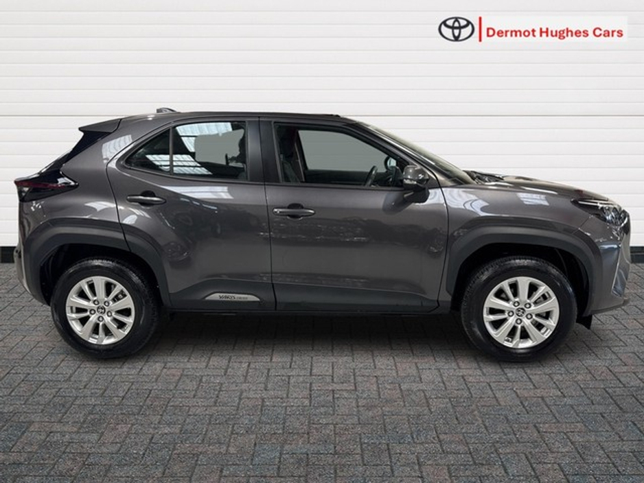 2023 Toyota Yaris Cross LUNA HYBRID AUTO €28,500