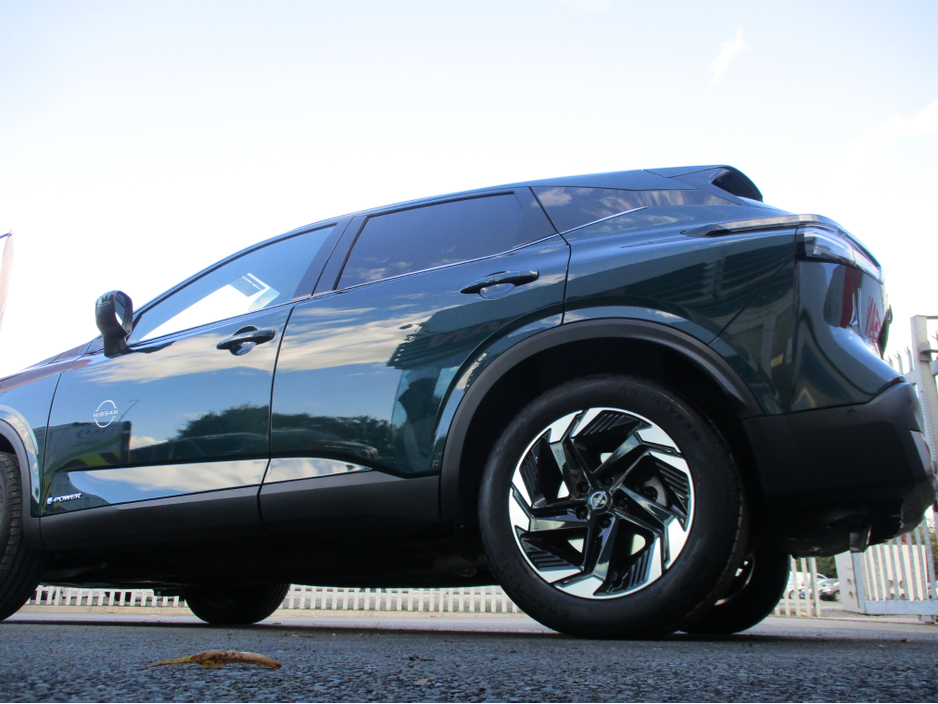 2025 Nissan Qashqai E-POWER SV PREMIUM MY2 €43,999