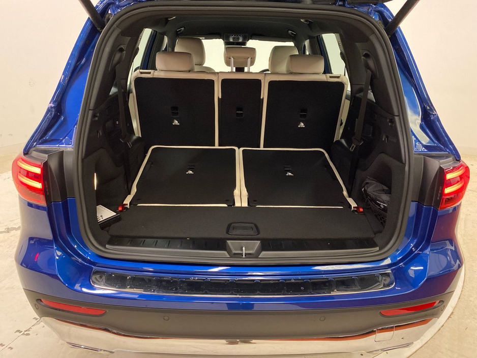 2025 Mercedes-Benz GLB GLB 180 Progressive Plus - 7 seater | Heated Seats, Reversing Camera €61,950