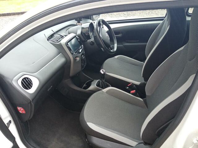 2021 Toyota Aygo 1.0 VVT-I TSS X-PLAY 5DR 71BHP €15,000