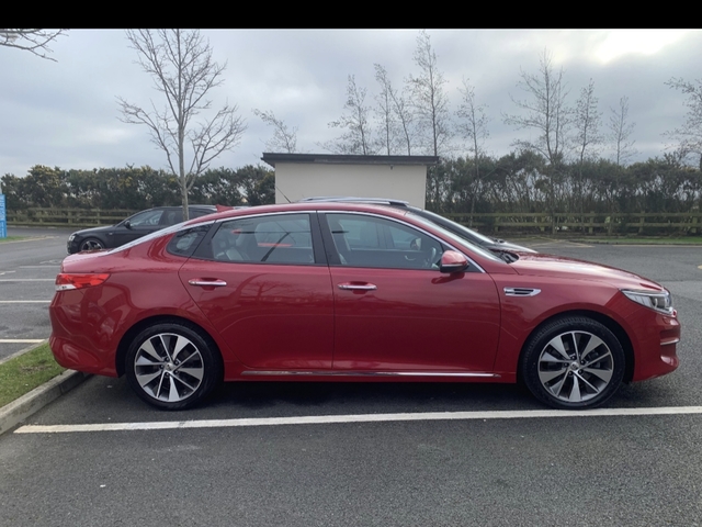 2017 Kia Optima PLATINUM 4DR €18,500