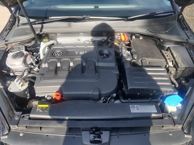 2013 Volkswagen Golf SE BLUEMOTION TECHNOLOGY TDI SA €8,300