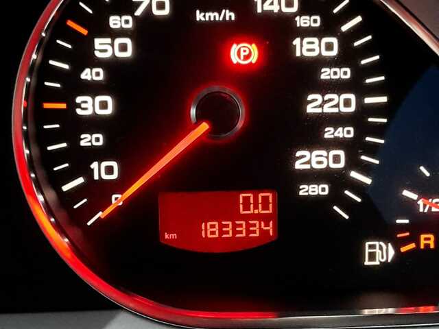 2011 Audi A6 2.0 TDI 136 4DR €9,400