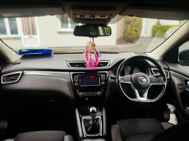 2018 Nissan Qashqai 1.2 DIG-T N-CONNECTA 1 115PS 5DR €22,500