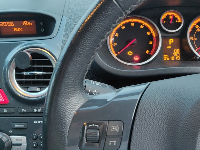 2012 Vauxhall Corsa 1.4 I SE 5DR AUTO €6,500