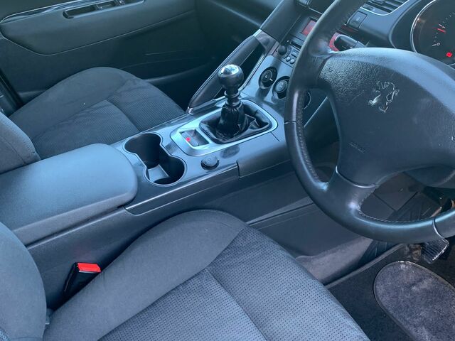 2013 Peugeot 3008 ACTIVE 1.6 HDI 112 4DR €7,500