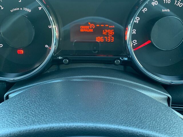 2013 Peugeot 3008 ACTIVE 1.6 HDI 112 4DR €7,500