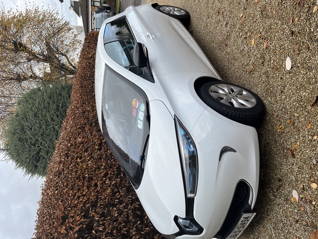 2016 Renault Zoe DYNAMIQUE NAV 92BHP AUTO 5 5DR €11,500