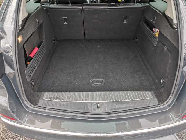 2013 Vauxhall Astra 1.7 CDTI ECOFLEX SE S/S 130PS 5DR €5,500