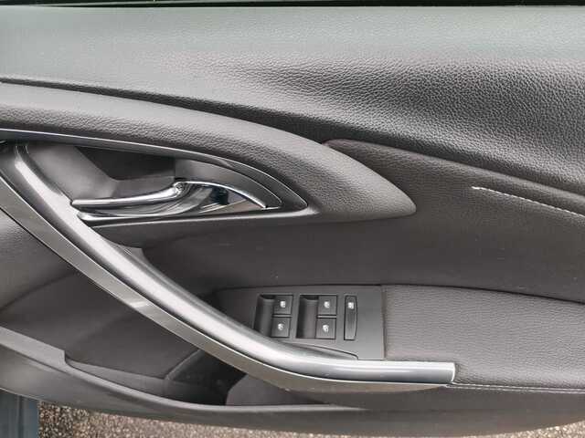 2013 Vauxhall Astra 1.7 CDTI ECOFLEX SE S/S 130PS 5DR €5,500