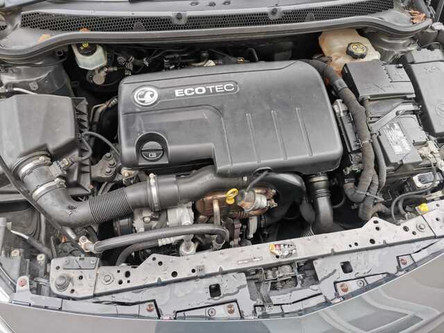 2013 Vauxhall Astra 1.7 CDTI ECOFLEX SE S/S 130PS 5DR €5,500