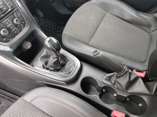 2013 Vauxhall Astra 1.7 CDTI ECOFLEX SE S/S 130PS 5DR €5,500