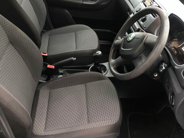 2011 Skoda Fabia FL AMBIENTE 1.2 60HP 5DR €5,000