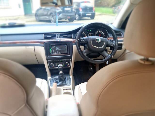 2014 Skoda Superb ELEGANCE 2.0 TDI 170HP 4X4 4DR €7,300