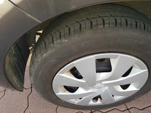 2014 Toyota Vitz DBA-NSP130 CVT 5DR AUTO €8,600