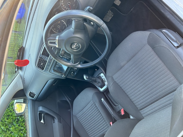 2012 Volkswagen Polo DBA-6RCBZ 5DR AUTO €8,500