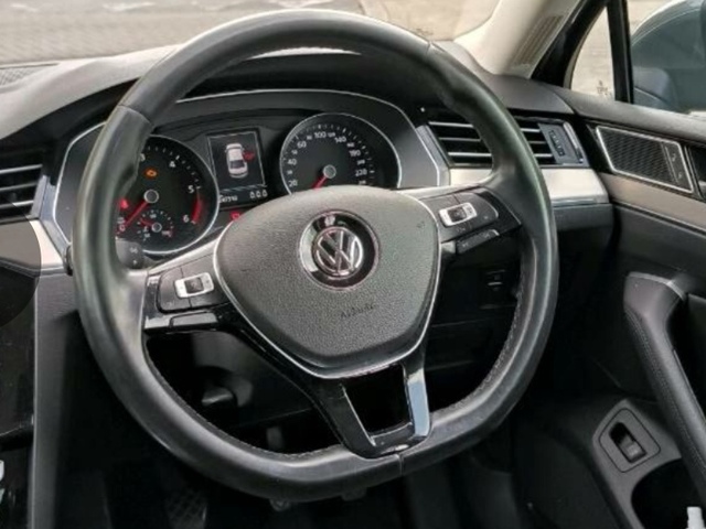 2016 Volkswagen Passat HIGHLINE 1.6 TDI MANUAL 6SPEED FWD 120HP 4DR €11,500