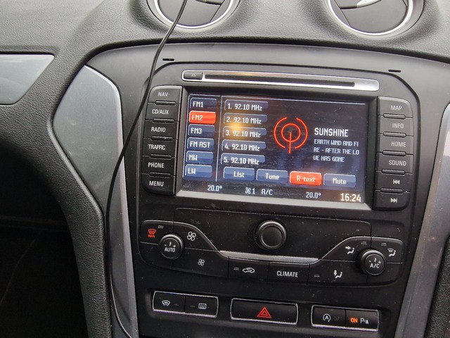 2014 Ford Mondeo 1.6 TDCI ZETEC BUS ED E ECO SS 115PS 5DR €9,500