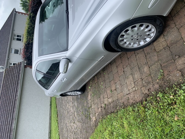 2004 Mercedes-Benz E200 E 200 KOMPRESSOR AUTO €2,950