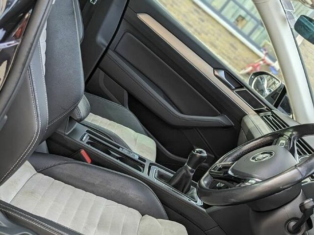 2016 Volkswagen Passat 2.0 TDI GT BLUEMOTION 150PS 4DR €7,200