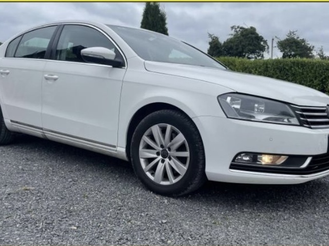 2014 Volkswagen Passat COMFORTLINE 2.0 TDI MANUAL 6SPEED FWD BLUEMOTION 140HP 4DR €8,200