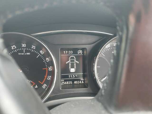 2013 Skoda Superb ACTIVE GL 1.6 TDI 105HP 4DR €5,300