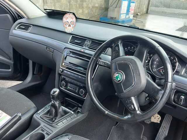 2013 Skoda Superb ACTIVE GL 1.6 TDI 105HP 4DR €5,300