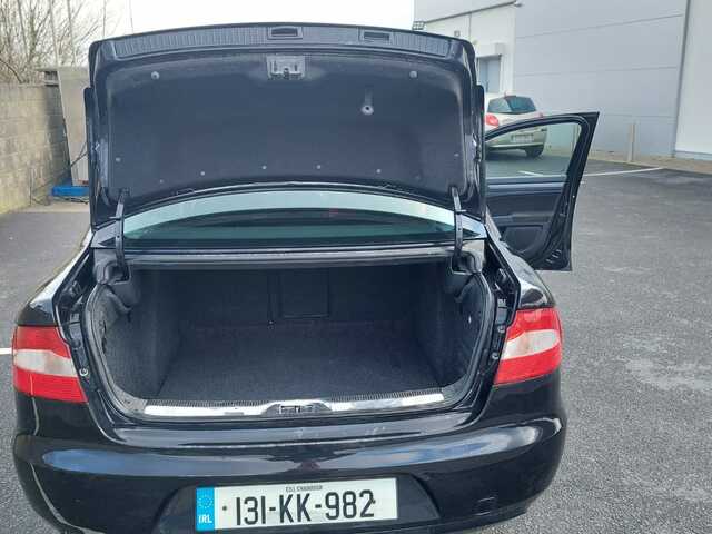 2013 Skoda Superb ACTIVE GL 1.6 TDI 105HP 4DR €5,300