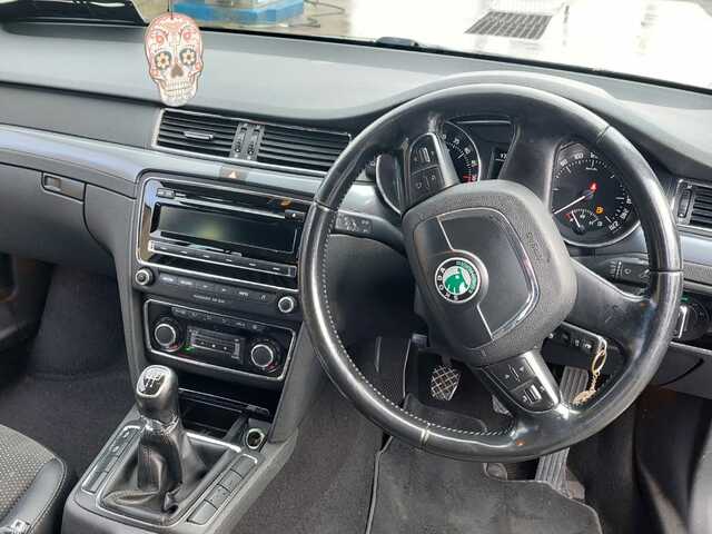 2013 Skoda Superb ACTIVE GL 1.6 TDI 105HP 4DR €5,300