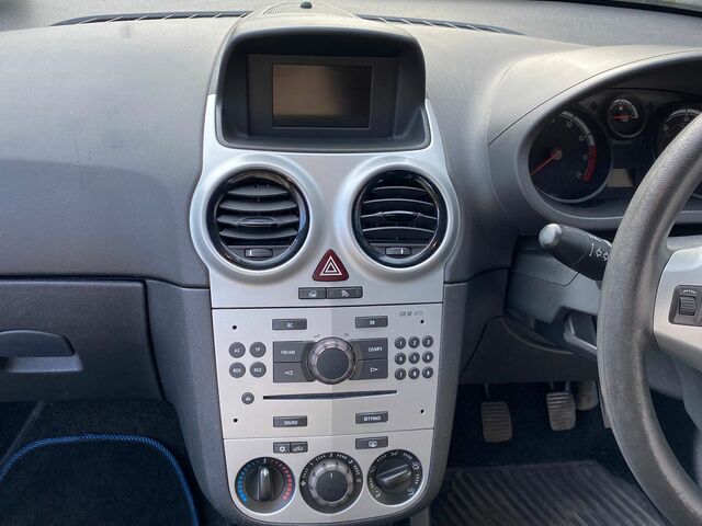 2011 Vauxhall Corsa 1.2 EXCITE 85PS 3DR €3,500