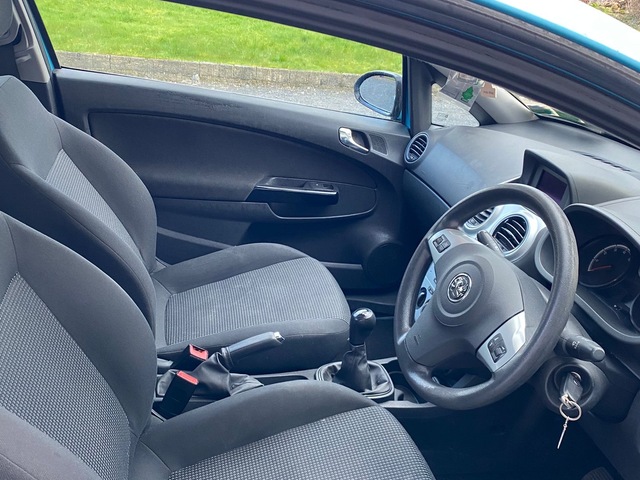2011 Vauxhall Corsa 1.2 EXCITE 85PS 3DR €3,500