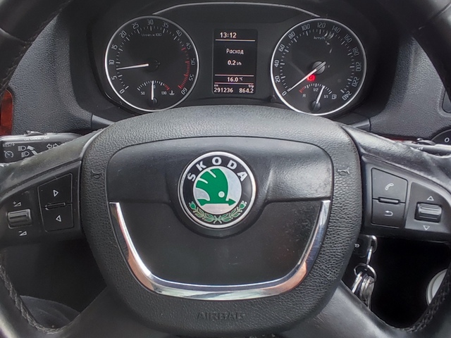 2010 Skoda Octavia ELEGANCE 1.6 CR 105HP 5DR €3,200