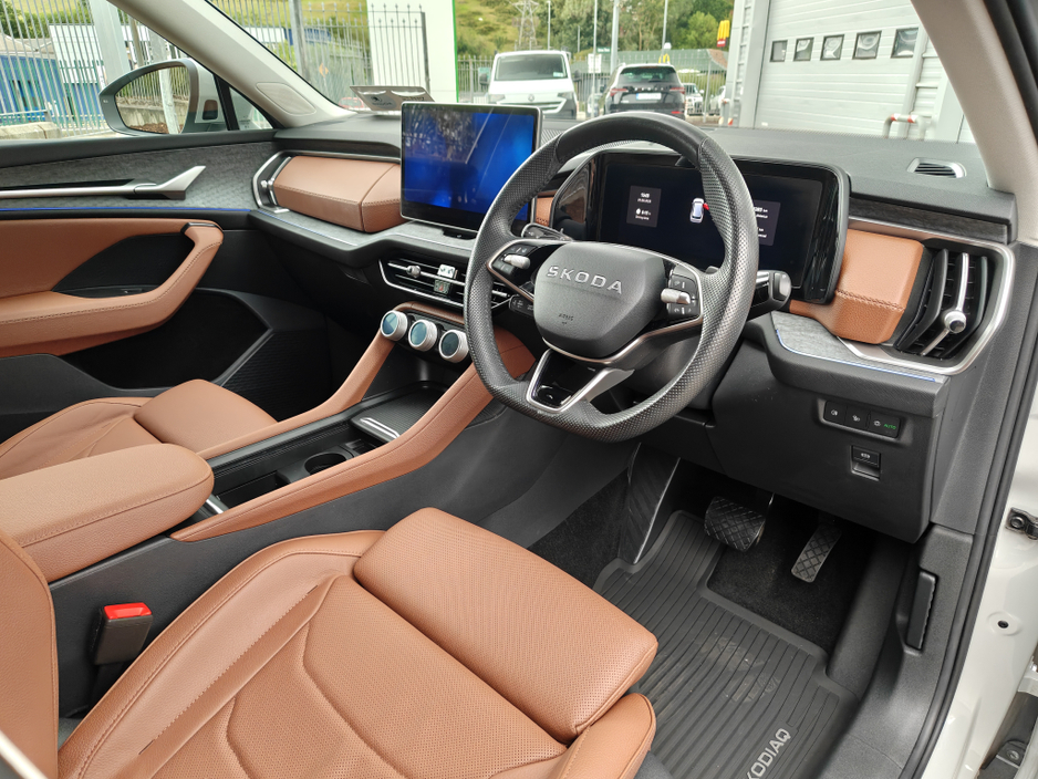 2025 Skoda Kodiaq SELECTION WITH COGNAC LEATHER-TECH PACK-WINTER PACK-SUNSET GLASS €57,950