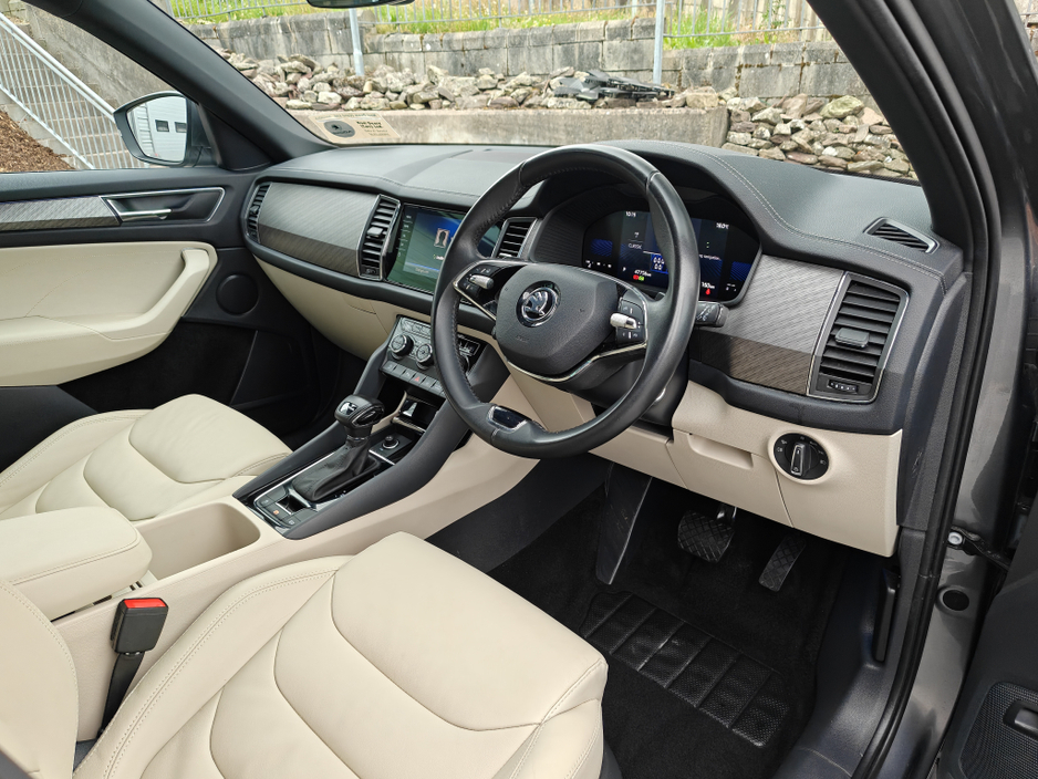 2023 Skoda Kodiaq STYLE 2.0 TDI 150 BHP DSG- WITH IVERY LEATHER AND URGRADE ALLOYS-STRIKING CAR-EXCEPTIONAL €49,954